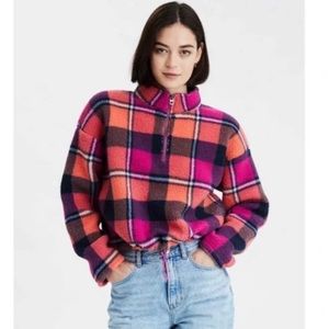 American Eagle size small plaid fleece pullover